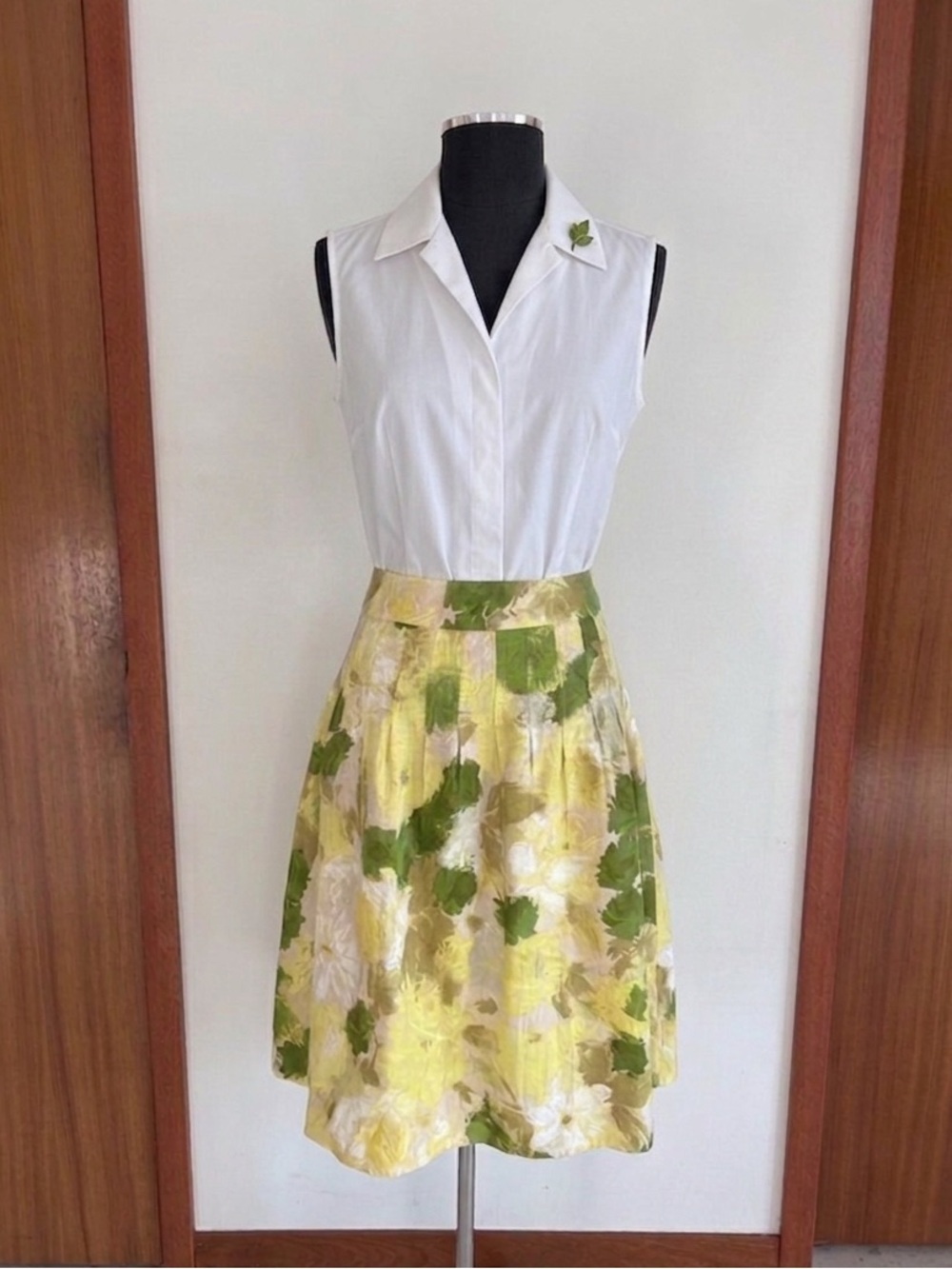 Dana Buchman 100% Linen Bright Floral Cottagecore A-Line Skirt - Size 10